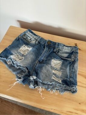 YMI Light Blue Distressed Denim size 3